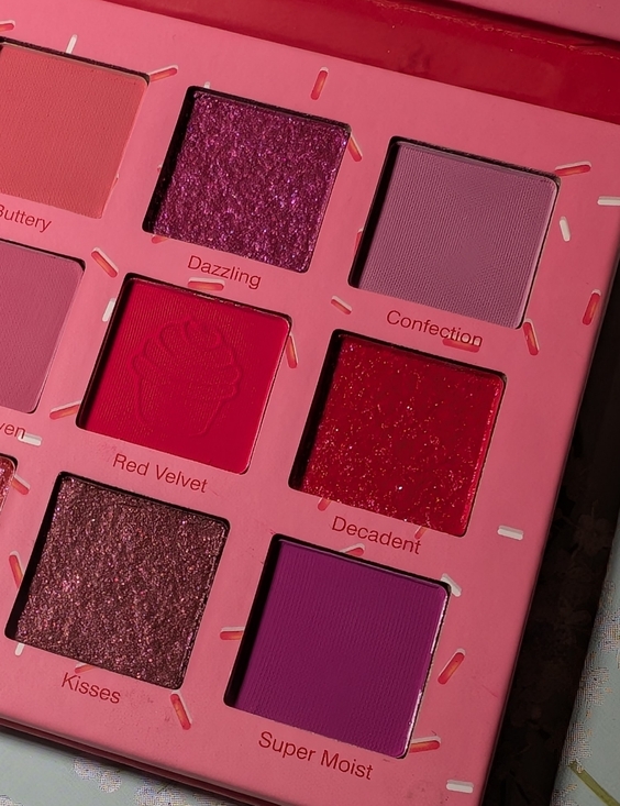 Glamlite | Red Velvet Cupcake | Pinks and Berry Tones | Spring 2021 Launch | NWT - Picture 5 of 7